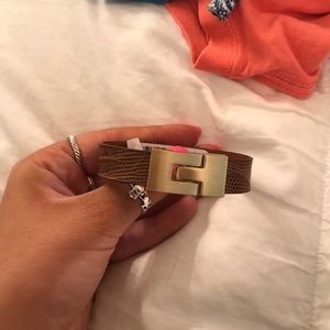 Leather and gold bracelet